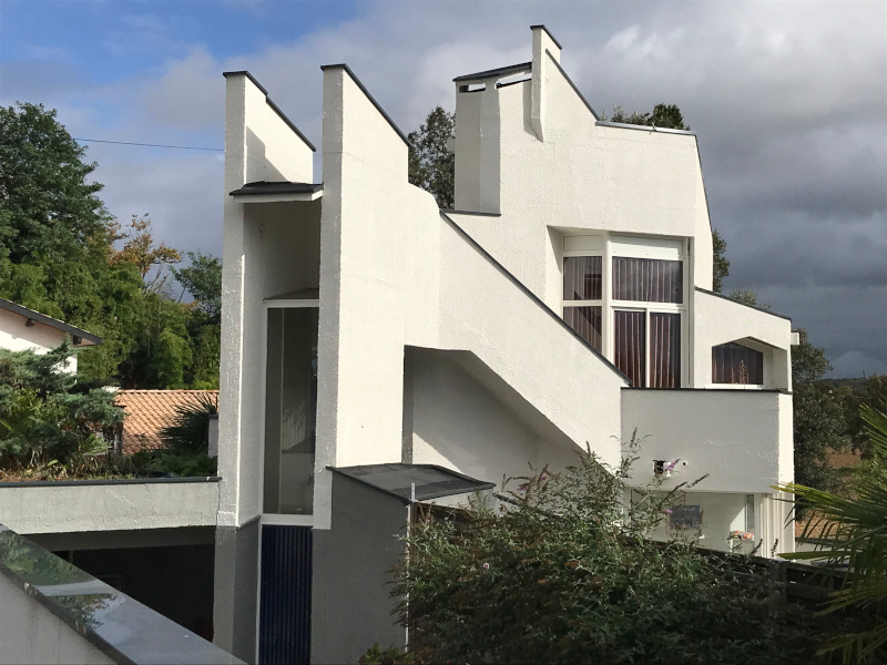 Modern house with white and gray facades, Raval Façades 64.