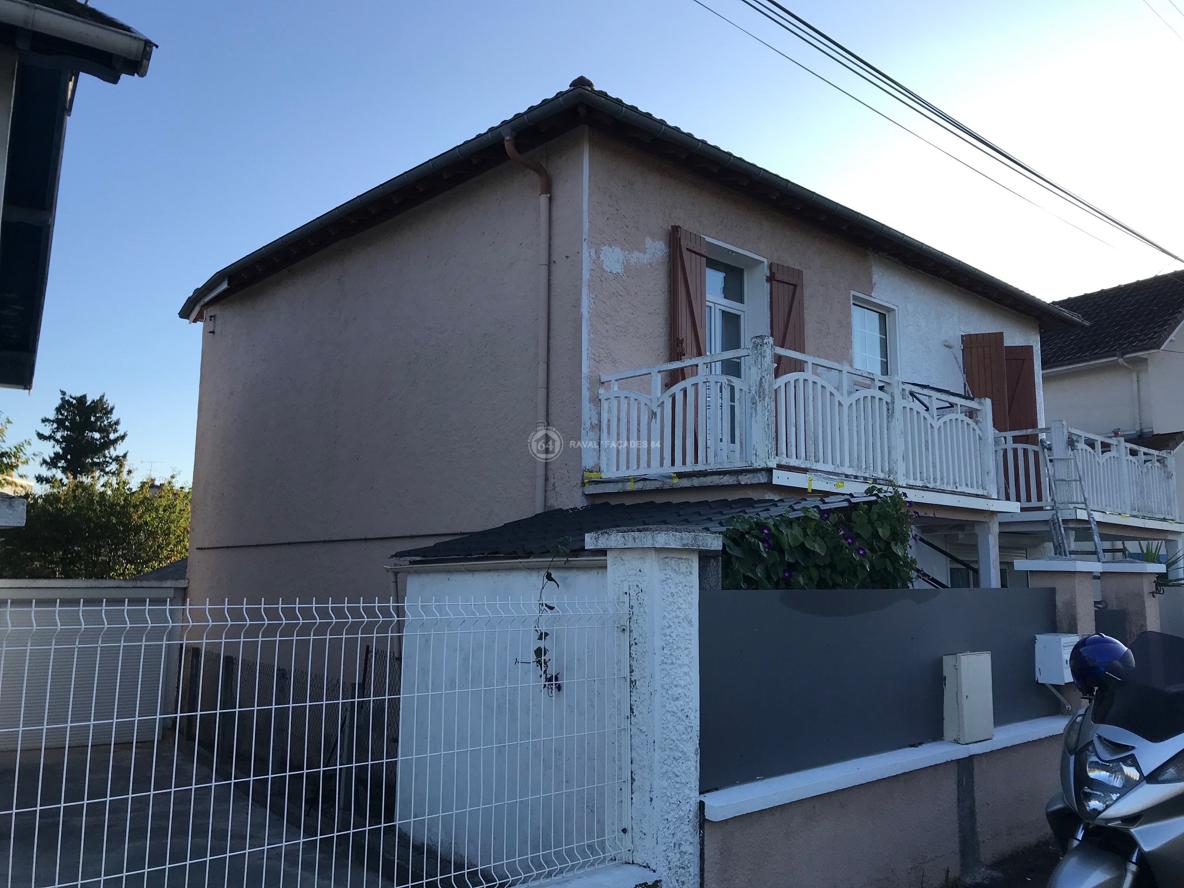 Façadier d'une maison à Pau, 64445, Pyrénées Atlantiques