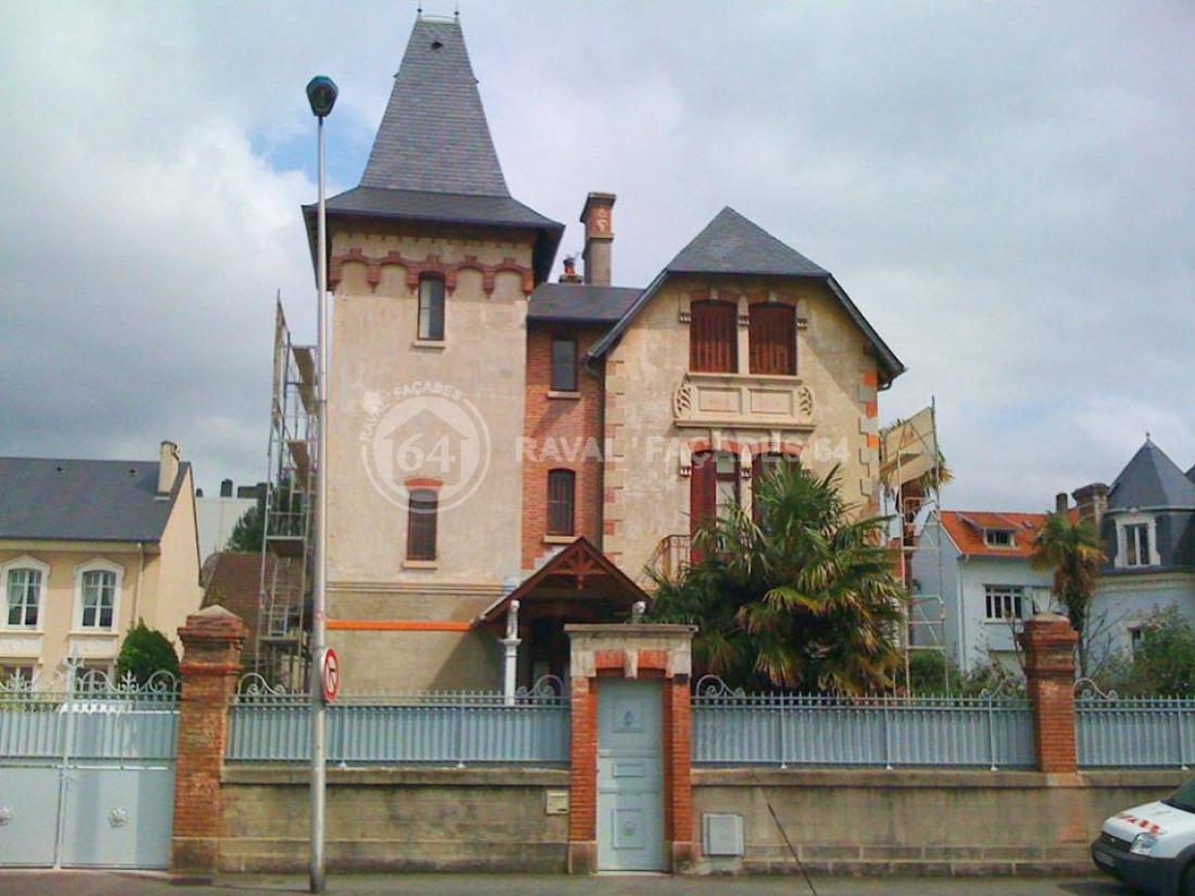 Façadier d'une maison à Jurançon, 64110, Pyrénées Atlantiques